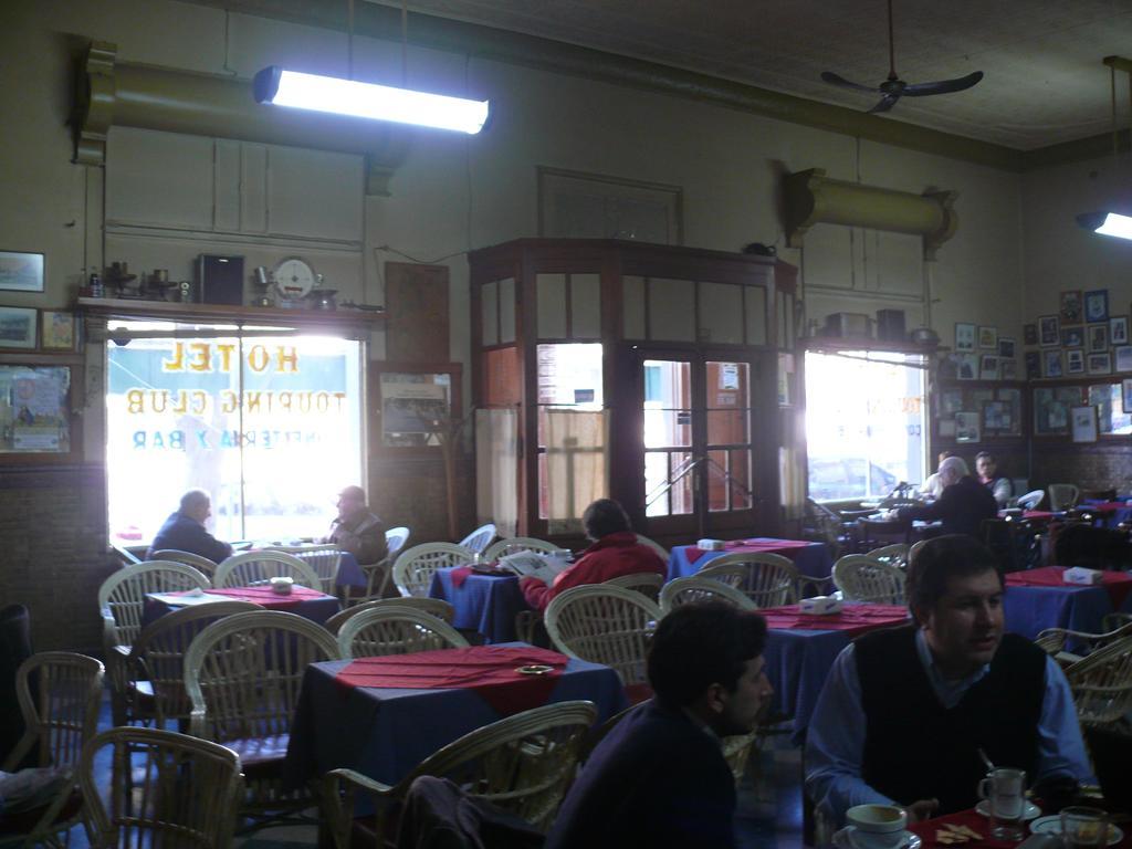 Hotel Touring Club Trelew Exterior photo